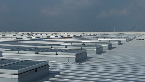 <b>一字型通風(fēng)天窗</b>