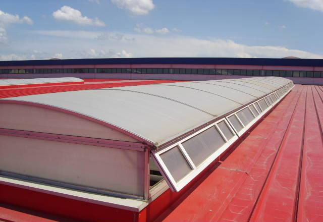 側(cè)開型電動采光排煙天窗